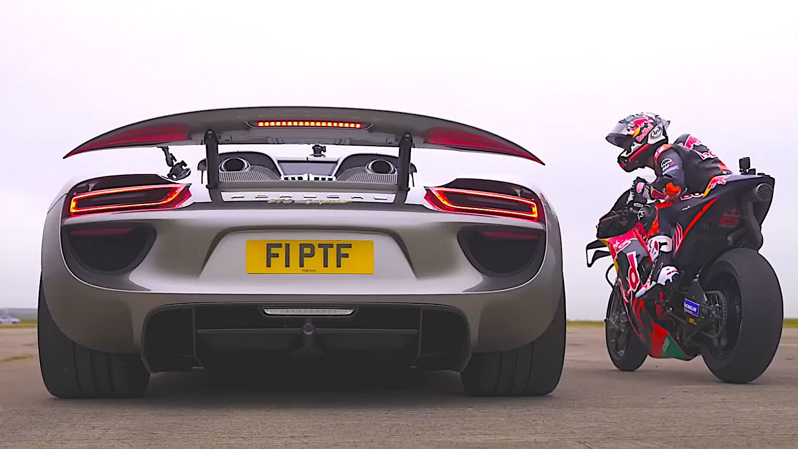 Porsche 918 Spyder, KTM RC16